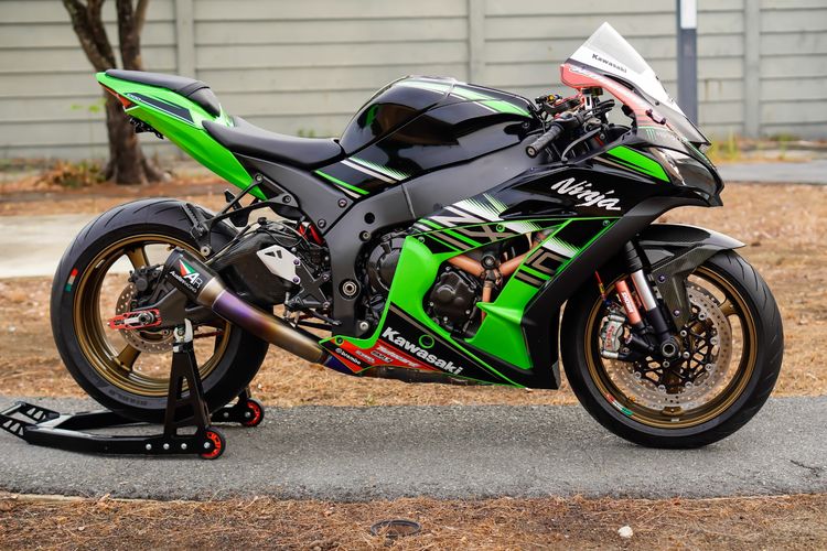 KAWASAKI ZX10-R ปี 2015 (จดทะเบียน 2016) ฟรีดาวน์ ท่อ AUSTIN RACING แท้ รูปที่ 2