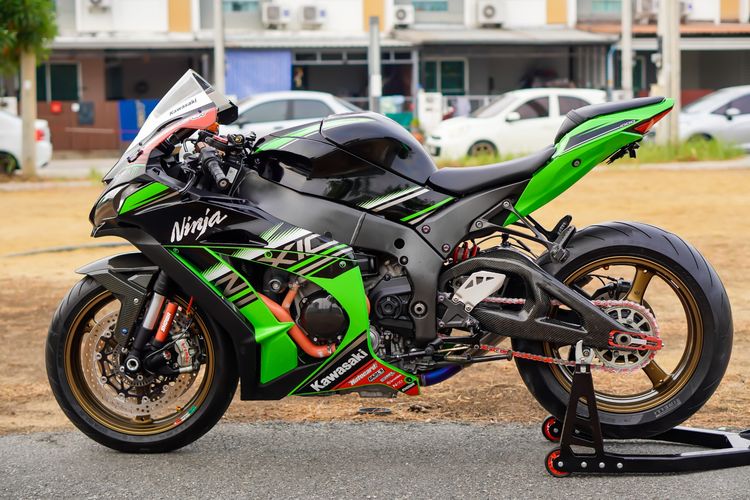 KAWASAKI ZX10-R ปี 2015 (จดทะเบียน 2016) ฟรีดาวน์ ท่อ AUSTIN RACING แท้ รูปที่ 5
