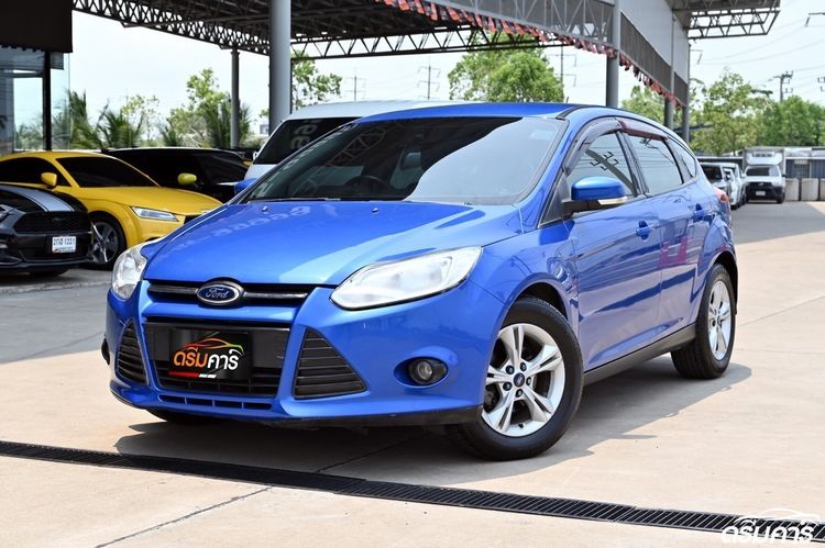 รถ Ford Focus 1.5 Trend สี น้ำเงิน