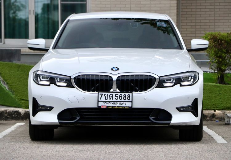BMW Series 3 2022 320d Sedan ดีเซล ไม่ติดแก๊ส เกียร์อัตโนมัติ ขาว รูปที่ 2