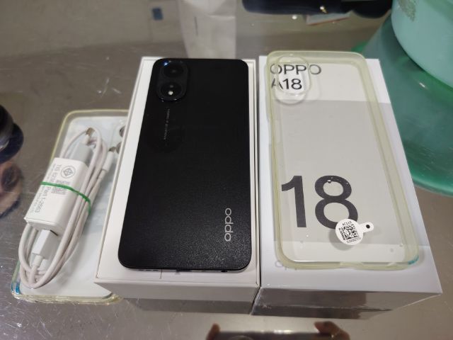 อื่นๆ 128 GB OPPO A18 128GB.