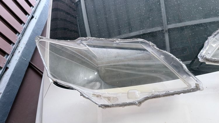 กรอบโคมไฟหน้า CAMRY2010แท้มือสอง รูปที่ 4