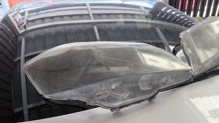 กรอบโคมไฟหน้า CAMRY2010แท้มือสอง รูปที่ 3