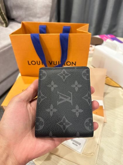 ไม่ระบุ อื่นๆ อื่นๆ LV wallet