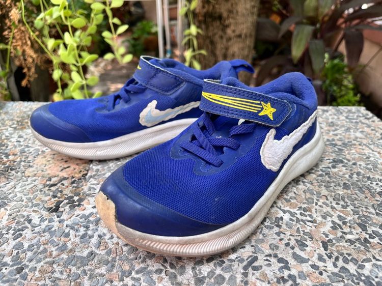 รองเท้าผ้าใบเด็ก ยี่ห้อ Nike มือสอง