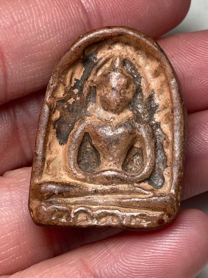 พระซุ้มกอเนื้อดิน