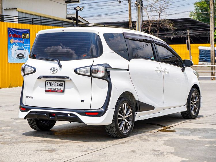 Toyota Sienta 2018 1.5 G Utility-car เบนซิน LPG เกียร์อัตโนมัติ ขาว รูปที่ 4