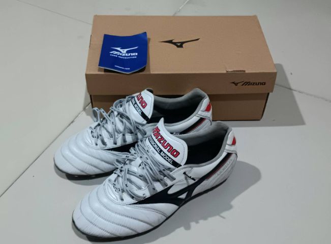 ผู้ชาย อื่นๆ รองเท้าฟุตบอล MIzuno