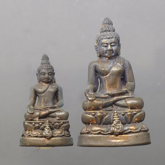 พระกริ่ง-พระชัยวัฒน์ ไพรีพินาศ ญสส เนื้อนวะโลหะ รุ่น นวฤทธิ์โภคทรัพย์ วัดบวรนิเวศวิหาร ปี 2544 พร้อมกล่องเดิม รูปที่ 3