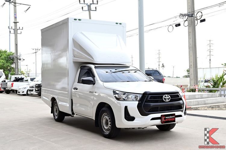 รถ Toyota Hilux Revo 2.4 Entry สี ขาว