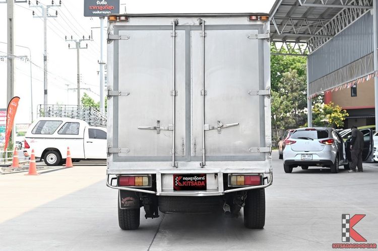 Isuzu D-MAX 2015 2.5 B Pickup ดีเซล ไม่ติดแก๊ส เกียร์ธรรมดา ขาว รูปที่ 4