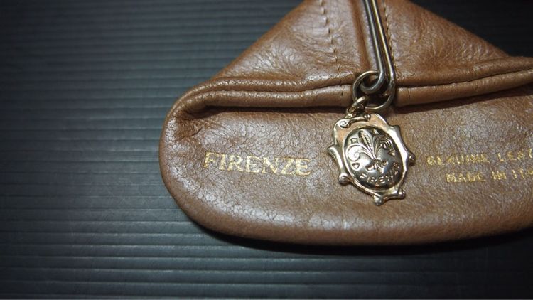 Firenze Italian Leather กระเป๋าใส่เศษเหรียญ วินเทจ หนังเเท้ made in italy 290บาท รูปที่ 4