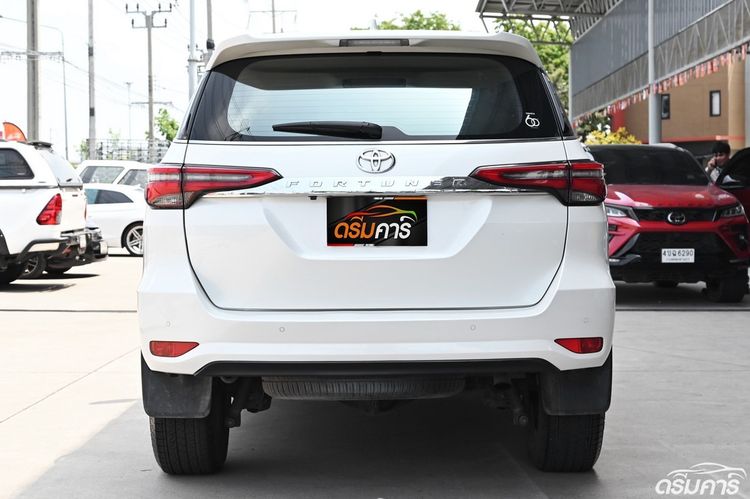 Toyota Fortuner 2022 2.4 V Utility-car ดีเซล ไม่ติดแก๊ส เกียร์อัตโนมัติ ขาว รูปที่ 4