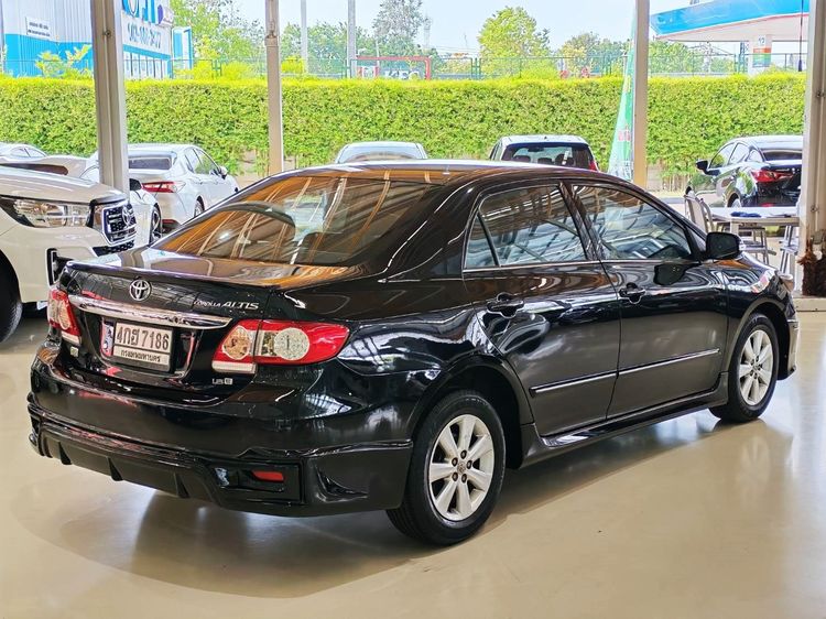 Toyota Altis 2013 1.6 E Sedan เบนซิน ไม่ติดแก๊ส เกียร์อัตโนมัติ ดำ รูปที่ 4