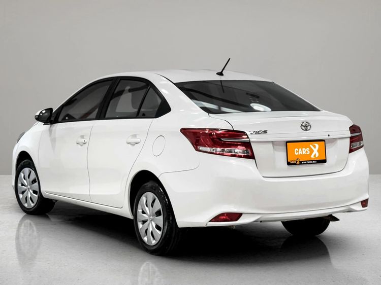 Toyota Vios 2022 1.5 Entry Sedan เบนซิน ไม่ติดแก๊ส เกียร์อัตโนมัติ ขาว รูปที่ 4