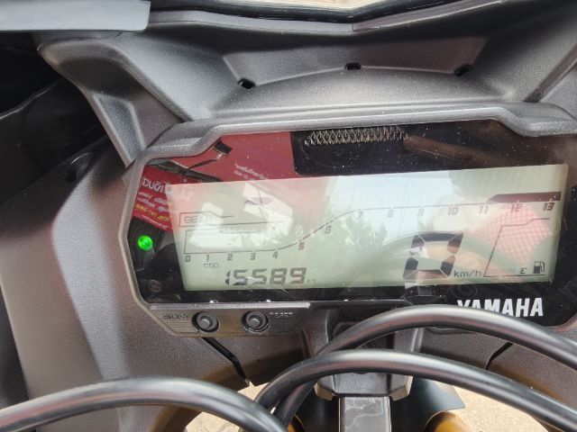 Yamaha R15