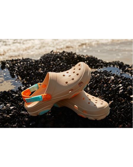 Crocs Classic All Terrain Clog รูปที่ 3