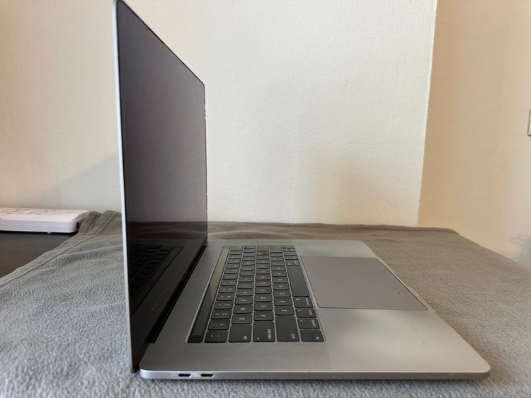 MacBook Pro 15” 2018 i7 2.6GHz 16GB RAM 512GB SSD Excellent Condition รูปที่ 6