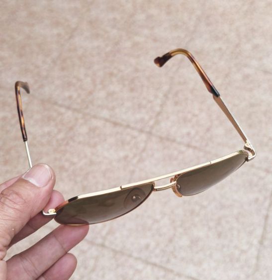 แว่นกันแดด​ Vintage​ Hilton​ Monsieur​ เก่าเก็บ​ แบ่งปันราคาดีที่สุดครับ รูปที่ 4