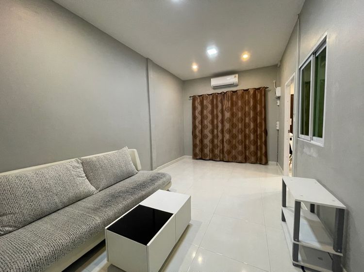 ทาวน์เฮาส์ชั้นเดียว