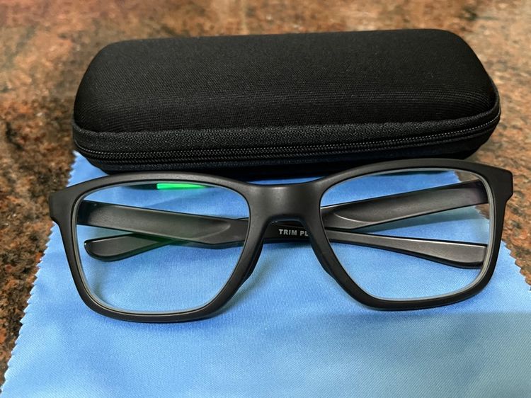 แว่นตา Oakley รูปที่ 2