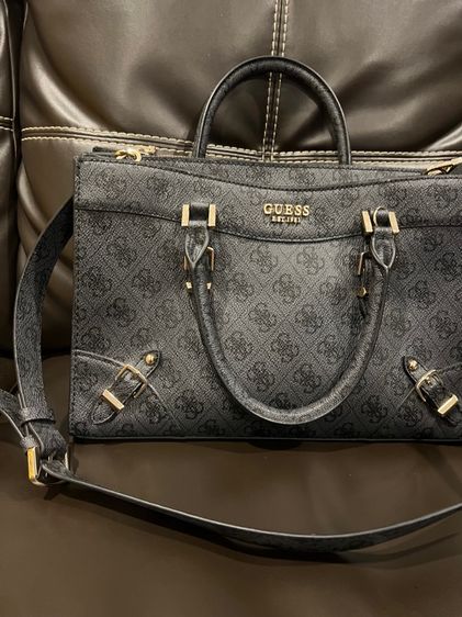 กระเป๋า guess สีดำ รูปที่ 3