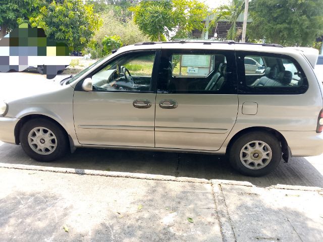 Kia Carnival ปี 2001