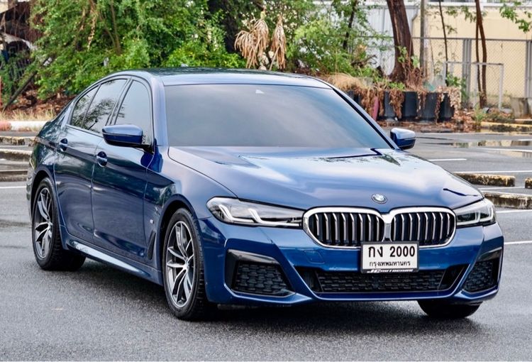 BMW Series 5 2022 520d Sedan ดีเซล ไม่ติดแก๊ส เกียร์อัตโนมัติ น้ำเงิน