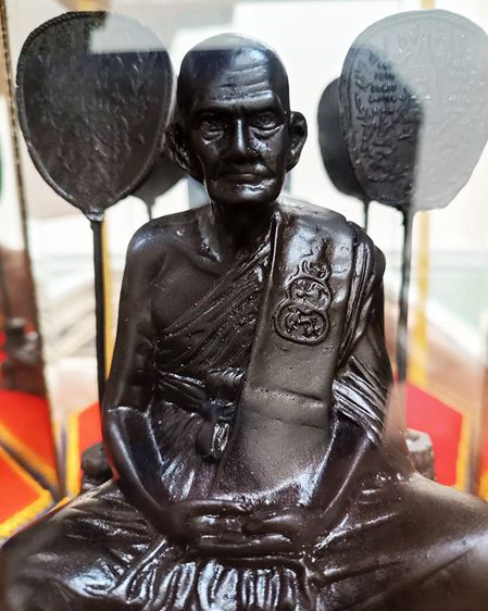 พระบูชาหลวงพ่อเงิน วัดบางคลาน จ.พิจิตร หน้าตักวัดได้เกือบ 5 นิ้ว พร้อมกล่องตู้กระจก สูง 10 นิ้วเศษ เดิมๆจากวัด บูชาจากวัดมานานหลายปีแล้ว  รั รูปที่ 3