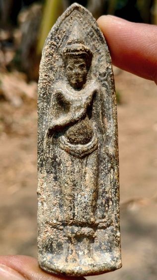 พระร่วงยืน หลังกาบหมาก กรุศรีโสฬส สิงห์บุรี เนื้อตะกั่วสนิมเขียวแดง 