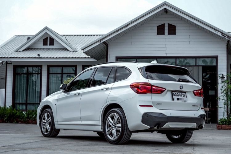 BMW X1 2020 2.0 sDrive20d M Sport Utility-car ดีเซล ไม่ติดแก๊ส เกียร์อัตโนมัติ ขาว รูปที่ 3