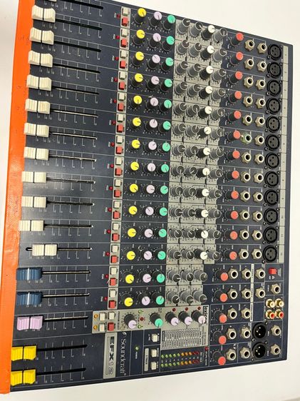 มิคเซอร์ Soundcraft EFX12 รูปที่ 8