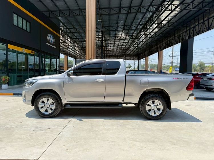 Toyota Hilux Revo 2018 2.4 Prerunner E Plus Pickup ดีเซล ไม่ติดแก๊ส เกียร์อัตโนมัติ บรอนซ์เงิน รูปที่ 4