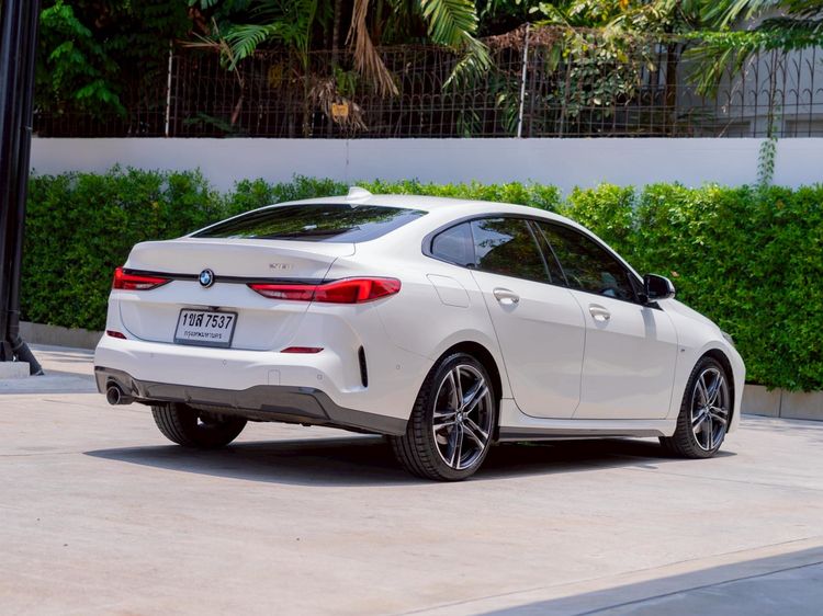 BMW Series 2 2019 218i Sedan เบนซิน ไม่ติดแก๊ส เกียร์อัตโนมัติ ขาว รูปที่ 4