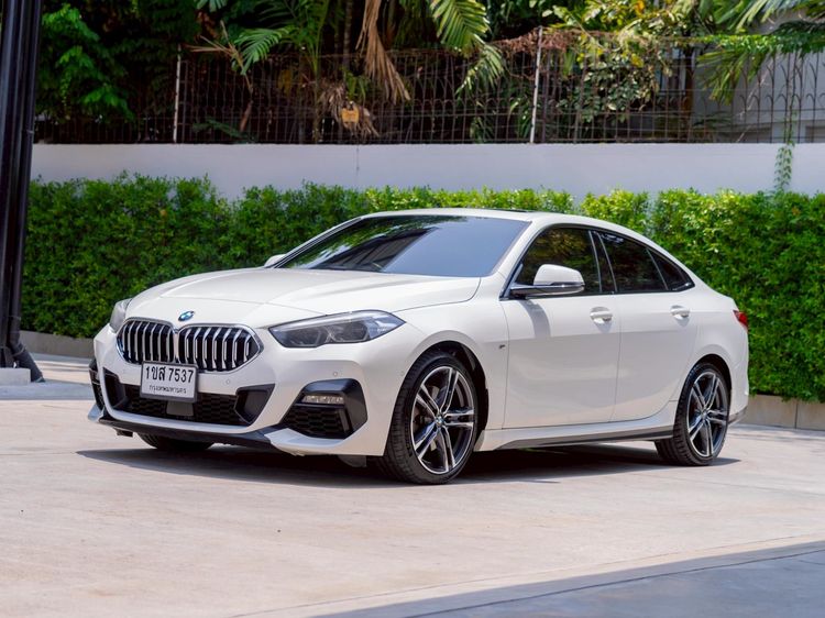 BMW Series 2 2019 218i Sedan เบนซิน ไม่ติดแก๊ส เกียร์อัตโนมัติ ขาว รูปที่ 3