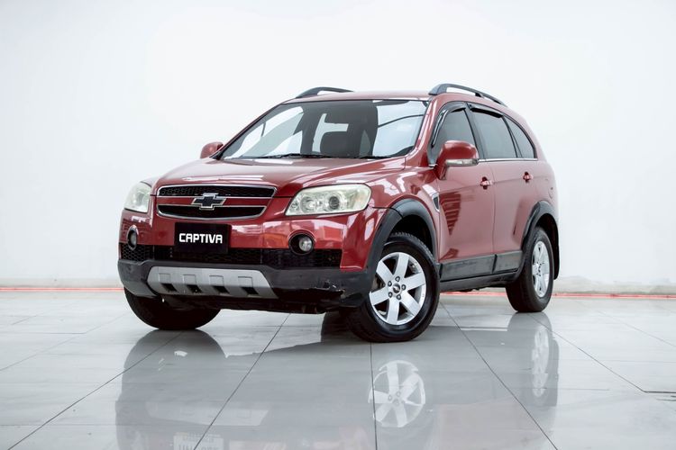รถ Chevrolet Captiva 2.4 LSX สี แดง