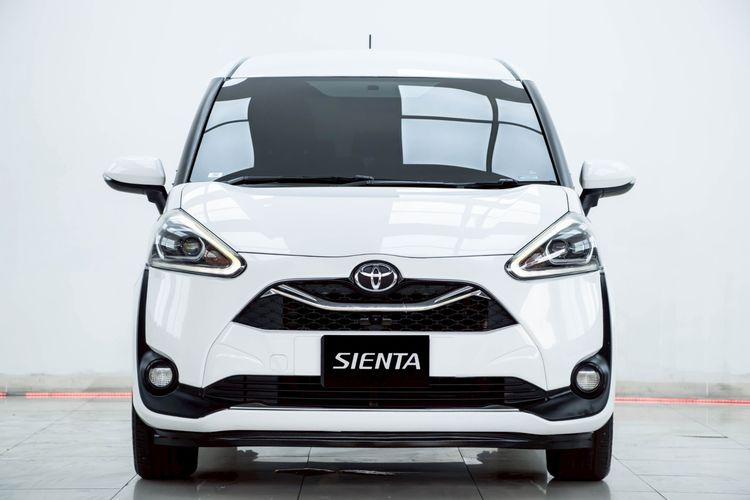Toyota Sienta 2020 1.5 V Utility-car เบนซิน ไม่ติดแก๊ส เกียร์อัตโนมัติ ขาว รูปที่ 4