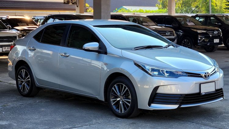 Toyota Corolla 2019 Altis 1.8 Sport Sedan เบนซิน ไม่ติดแก๊ส เกียร์อัตโนมัติ บรอนซ์เงิน รูปที่ 3