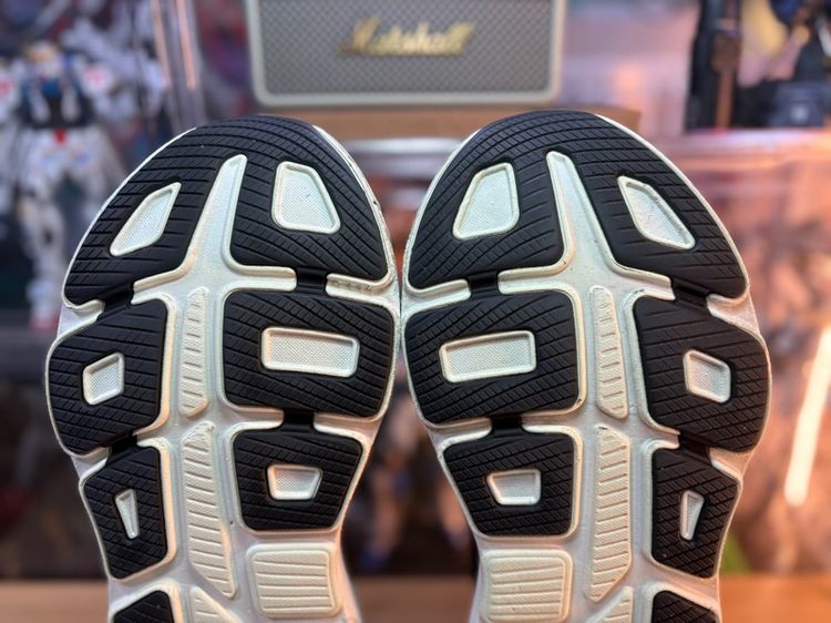Hoka One One Bondi 9 รูปที่ 11