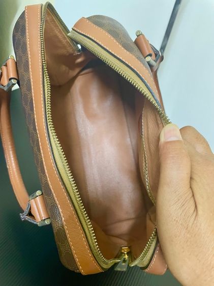CELINE แท้ ทรงหมอน Used มือสอง โปรเฉพาะเดือนนี้ 4590.- รูปที่ 11