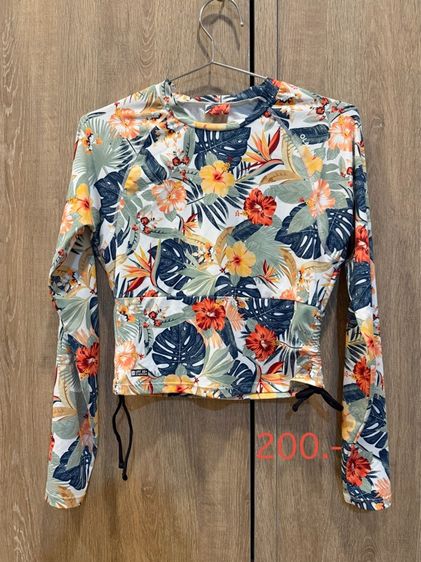ผู้หญิง อื่นๆ อื่นๆ ชุดว่ายน้ำ เสื้อว่ายน้ำมือสอง