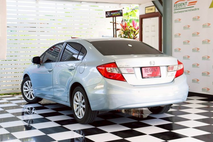 Honda Civic 2013 1.8 E i-VTEC Sedan เบนซิน ไม่ติดแก๊ส เกียร์อัตโนมัติ เทา รูปที่ 3