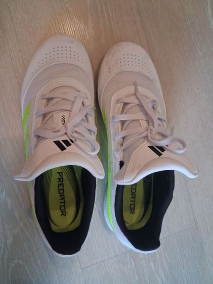 รองเท้าฟุตซอล adidas predator club มือสอง สภาพดี 
