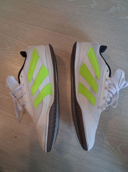 รองเท้าฟุตซอล adidas predator club มือสอง สภาพดี  รูปที่ 2