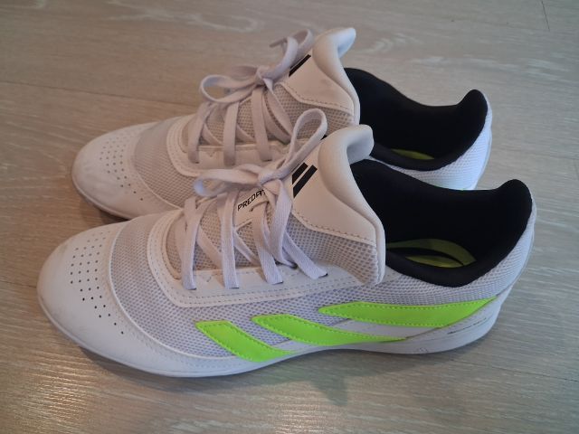 รองเท้าฟุตซอล adidas predator club มือสอง สภาพดี  รูปที่ 6