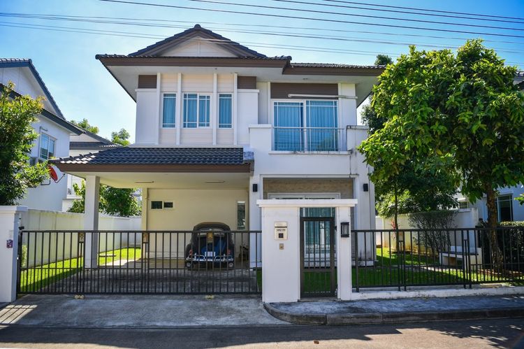 Land and Houses ตกแต่งครบ หมู่บ้านสีวลีเชิงดอย (Serene Lake)