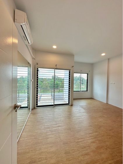 บ้านสองชั้นพร้อมอยู่ ฟรีเฟอร์🪜 ทำเลบ้านพรุ ชุมชนตลาด วัดเทพชุมนุม