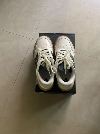 รองเท้า Adidas  รูปที่ 3