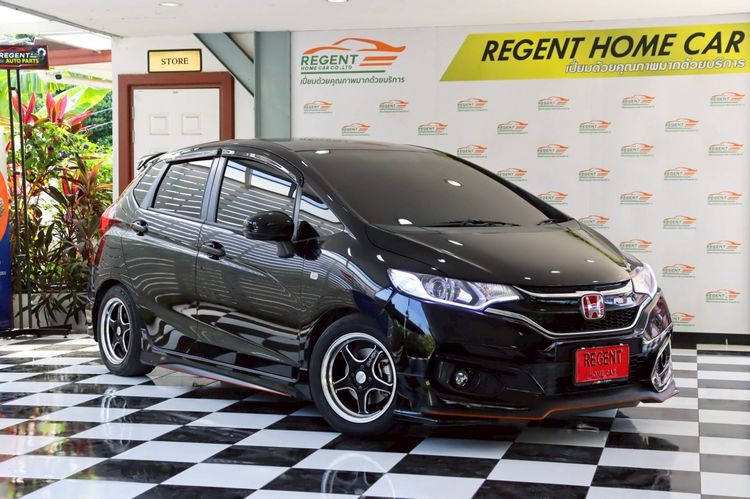 รถ Honda Jazz 1.5 S สี ดำ