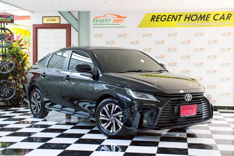 Toyota Yaris ATIV 2023 1.2 Sport Sedan เบนซิน ไม่ติดแก๊ส เกียร์อัตโนมัติ ดำ